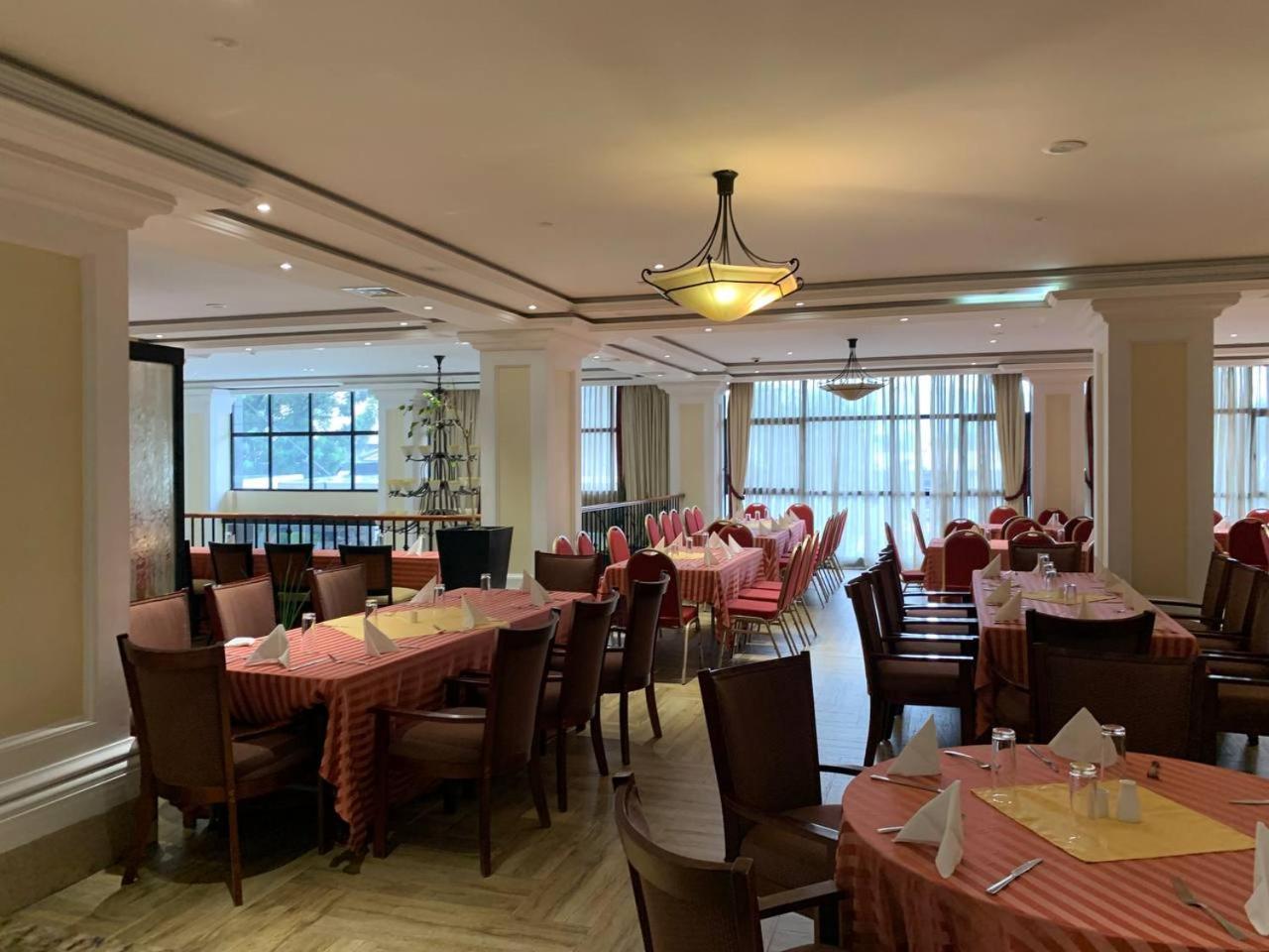 The Hub Hotel 亚的斯亚贝巴 外观 照片