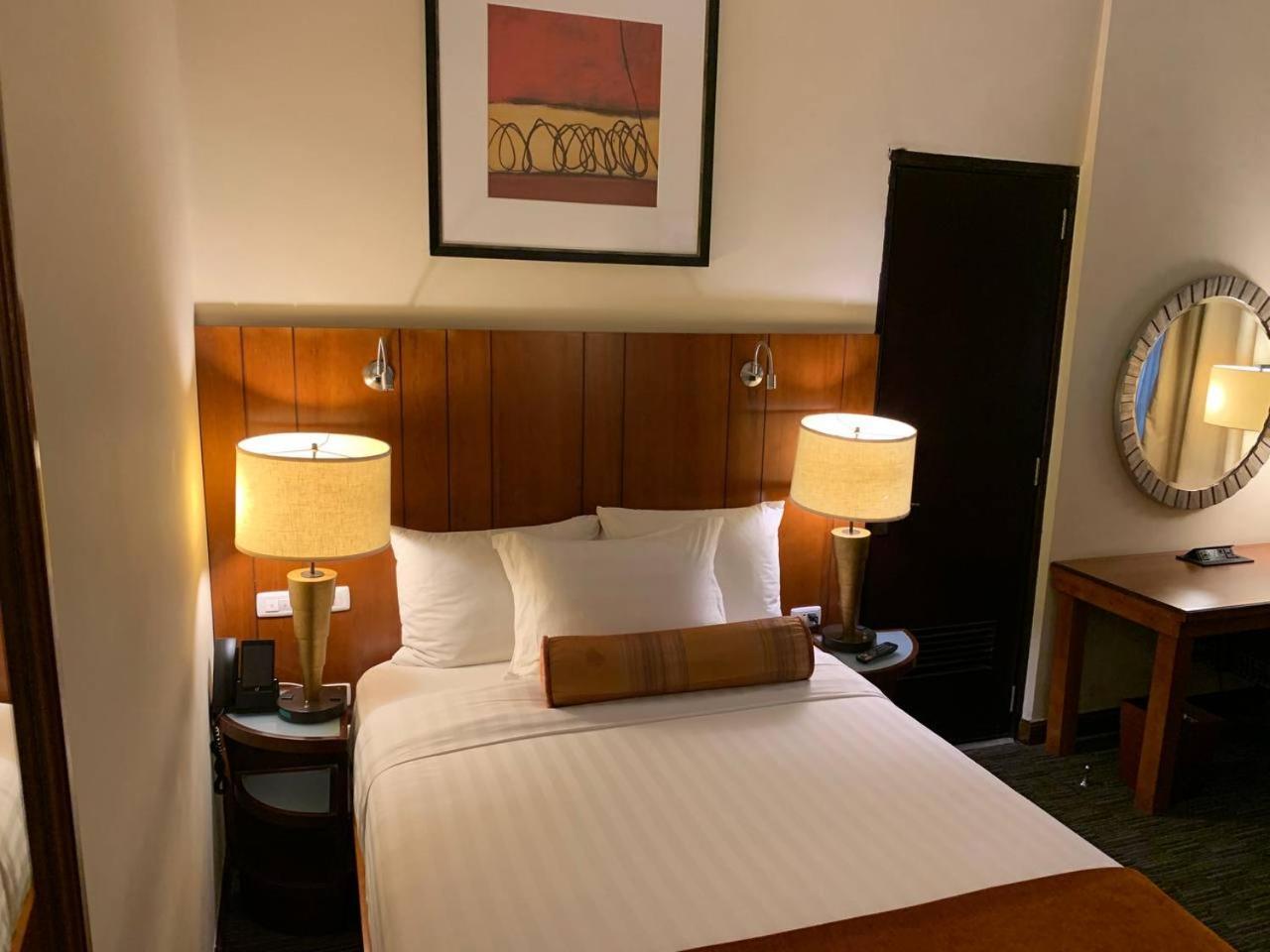 The Hub Hotel 亚的斯亚贝巴 外观 照片