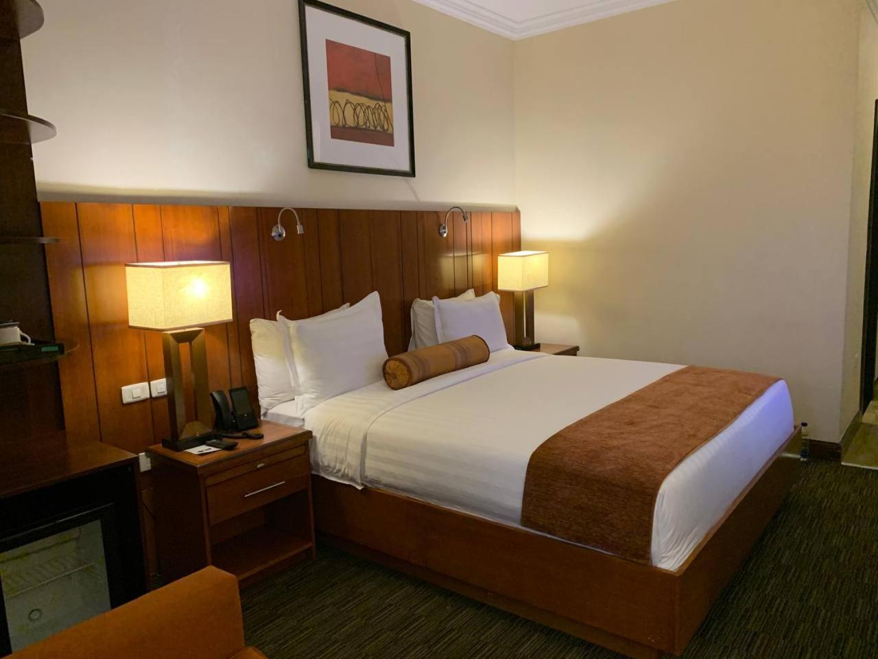 The Hub Hotel 亚的斯亚贝巴 外观 照片